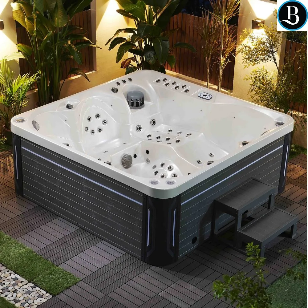 Mini-piscine extérieure 87 jets d'hydromassage 210x210 cm 6 places bluetooth et chromothérapie MP51