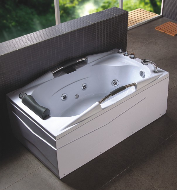 160x85 fully-equipped Jacuzzi, with chromotherapy and cascade taps - VS040