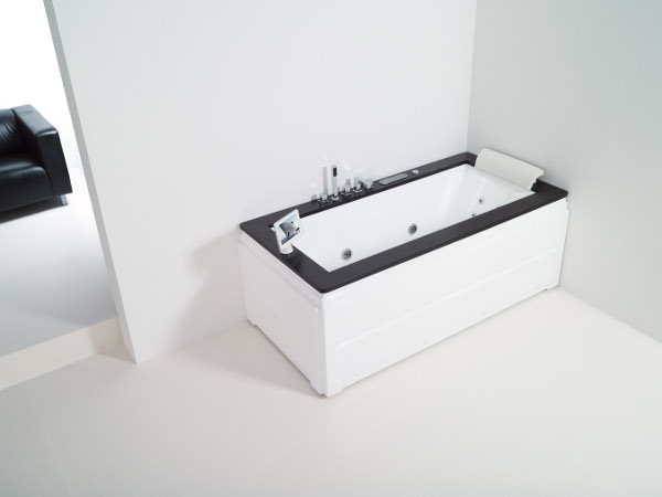 http://www.bagnoitalia.it/https://img.bagnoitalia.com/wp-content/uploads/virtuemart/product/vasca_idromassaggio_con_laterale.jpg